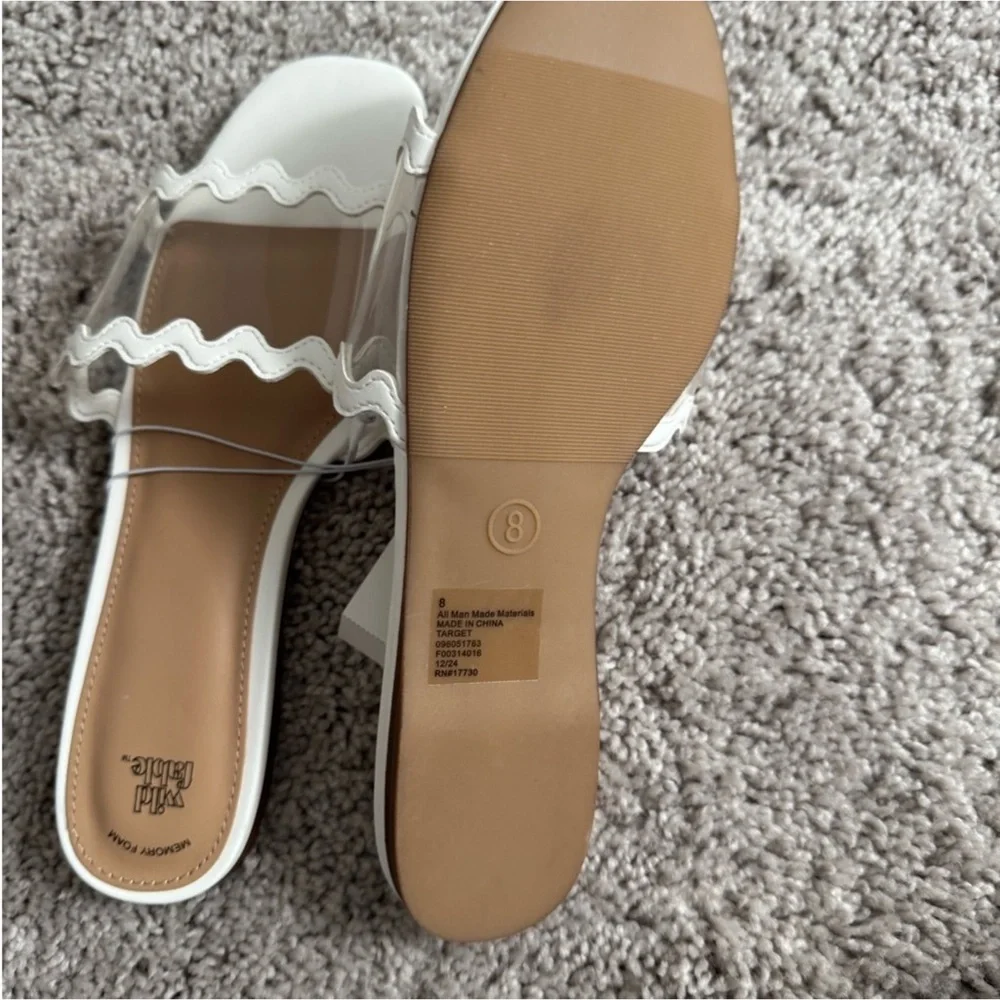 NWT Women's Ingrid Slide Sandals - Wild
Fable White Memory Foam - Picture 3 of 5